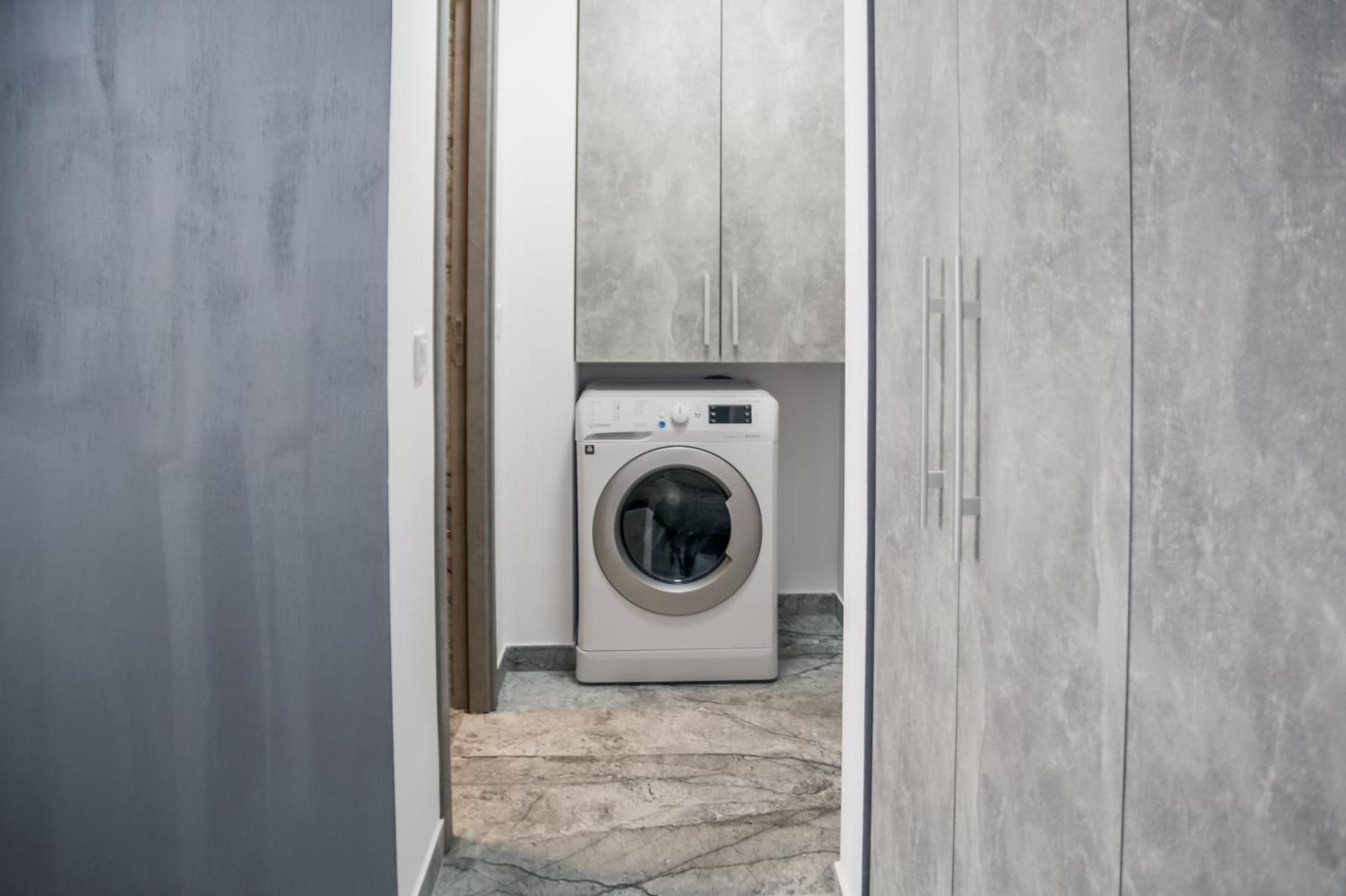 Ferienwohnung Garsoniera Anca Turda Exterior foto
